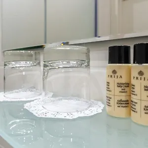 https://kiev-story.hotels-of-kiev.com