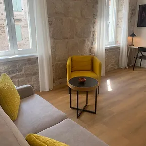 https://the-heritage-apartment.splithotels.org